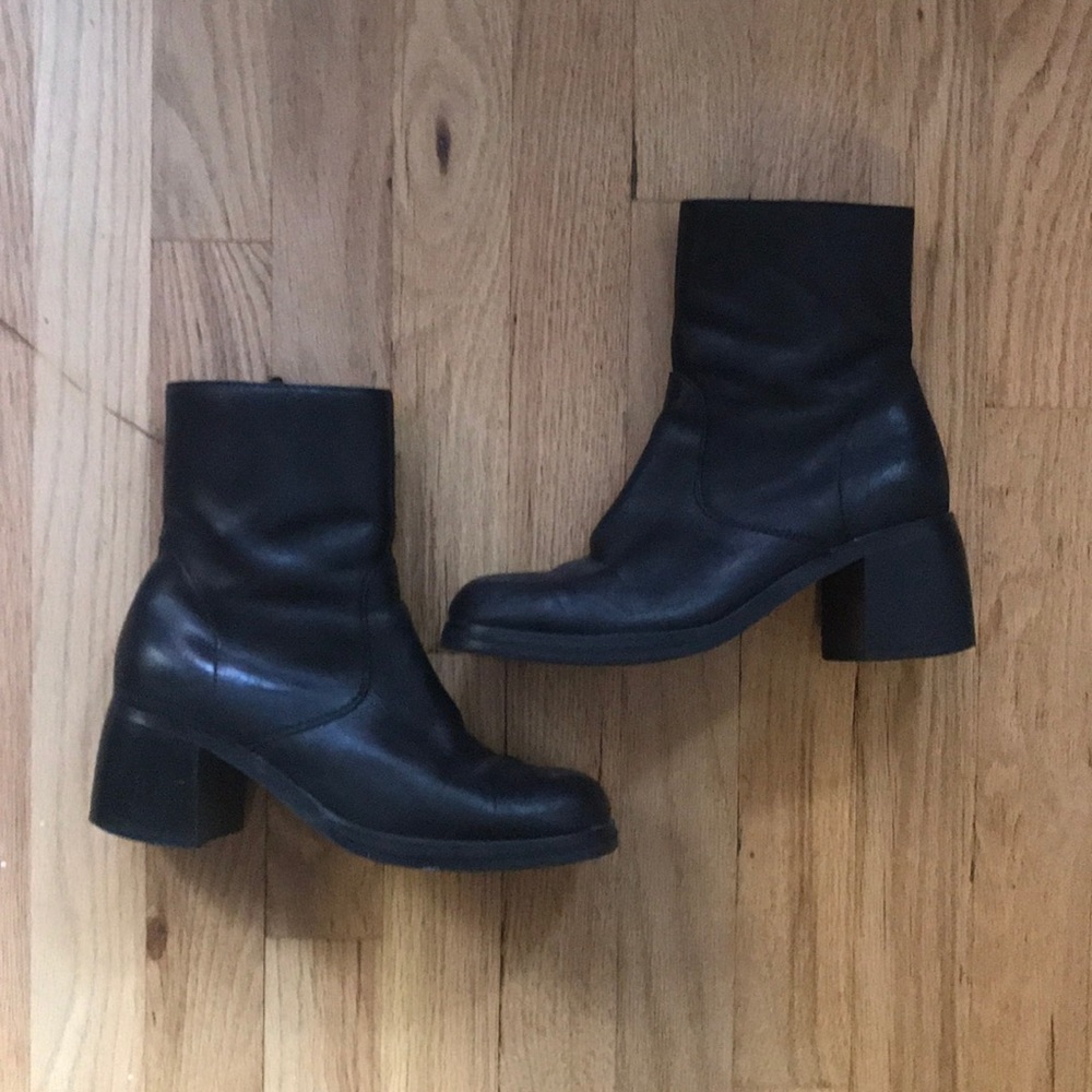 Vintage 90s Leather Square Toe Block Heel Boots